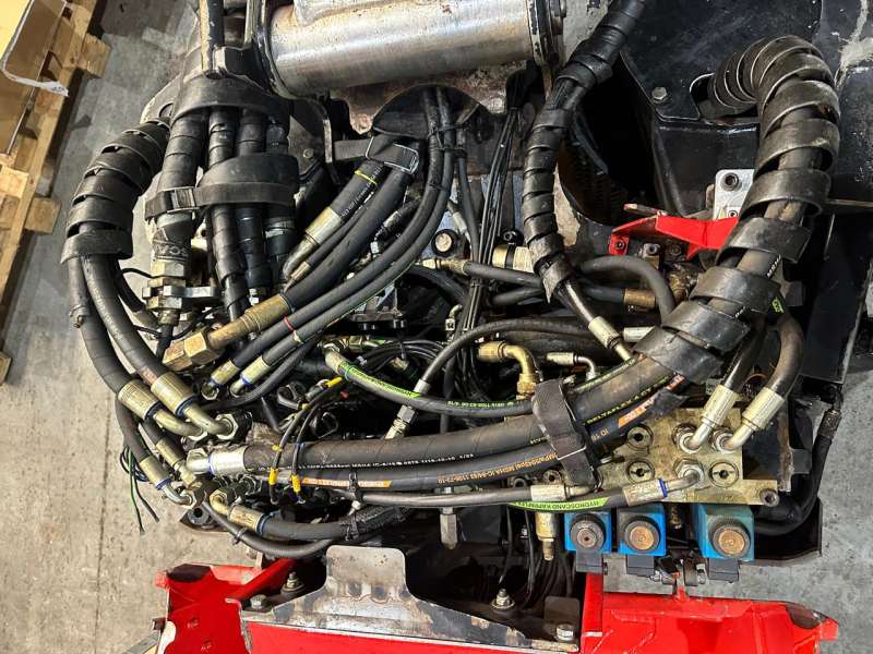 harvesternaya_golovka_komatsu_s132